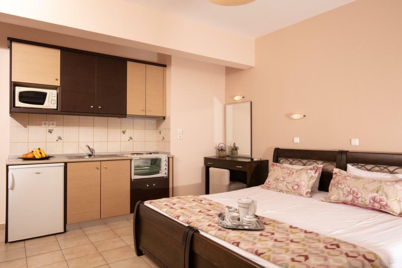 Dryades Apartments & Studios Skala Potamia  Exterior photo