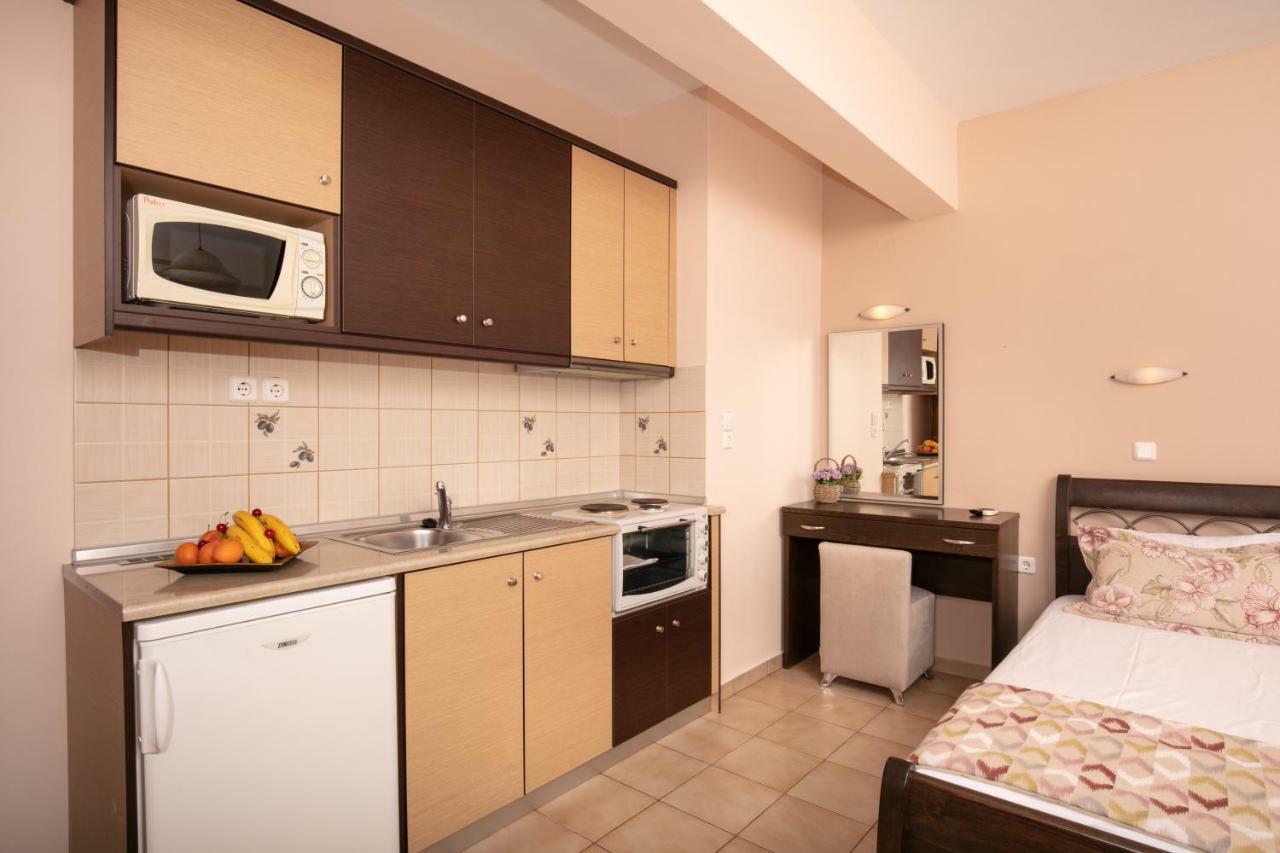 Dryades Apartments & Studios Skala Potamia  Exterior photo